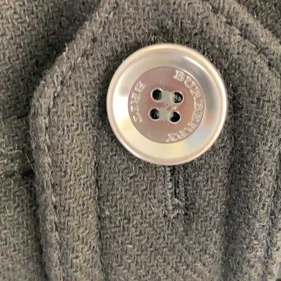 Burberry coat - Picture 8 of 10